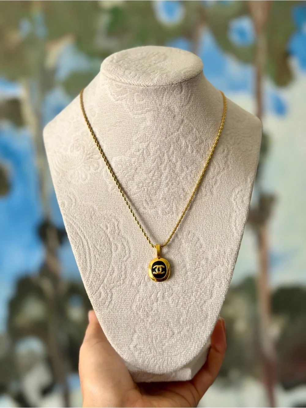 CHANEL Gold and Black Oval CC Pendant Necklace on Rope Chain